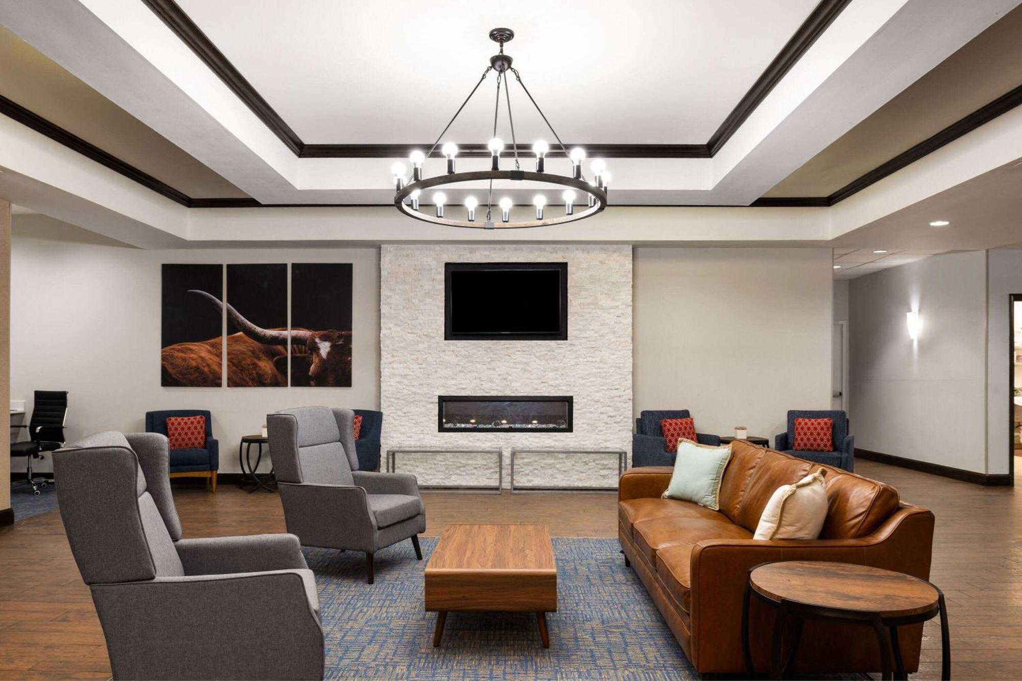 La Quinta By Wyndham Denton - University Drive Exterior foto