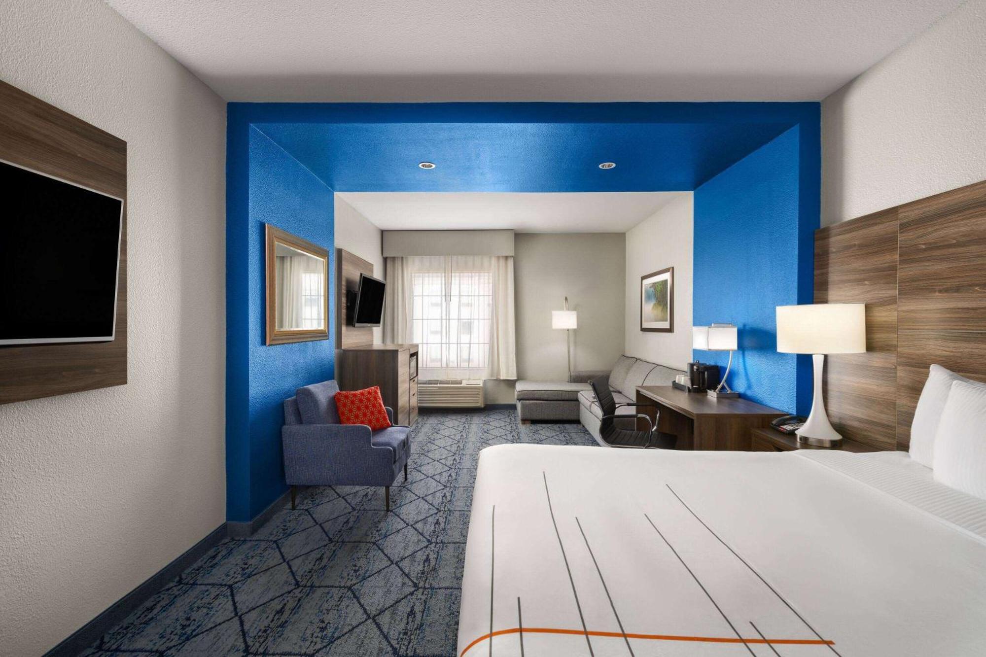 La Quinta By Wyndham Denton - University Drive Exterior foto